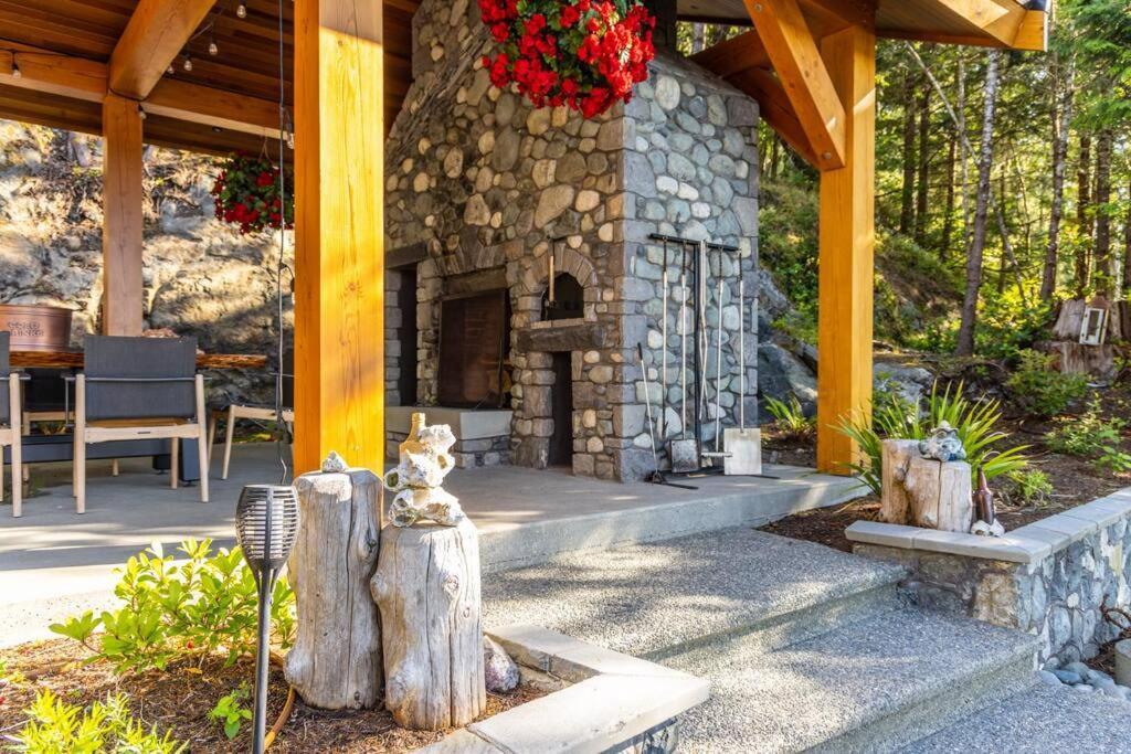 Kingfisher Manor Villa Sooke Eksteriør billede