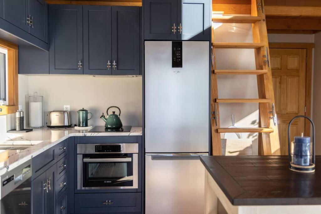Kingfisher Manor Villa Sooke Eksteriør billede