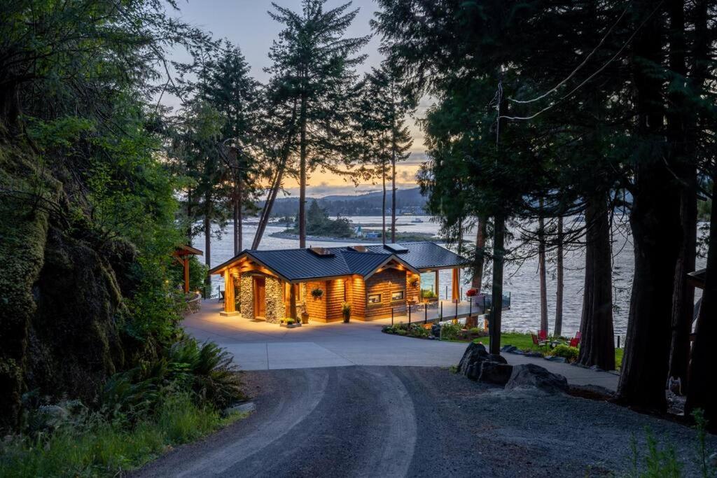 Kingfisher Manor Villa Sooke Eksteriør billede