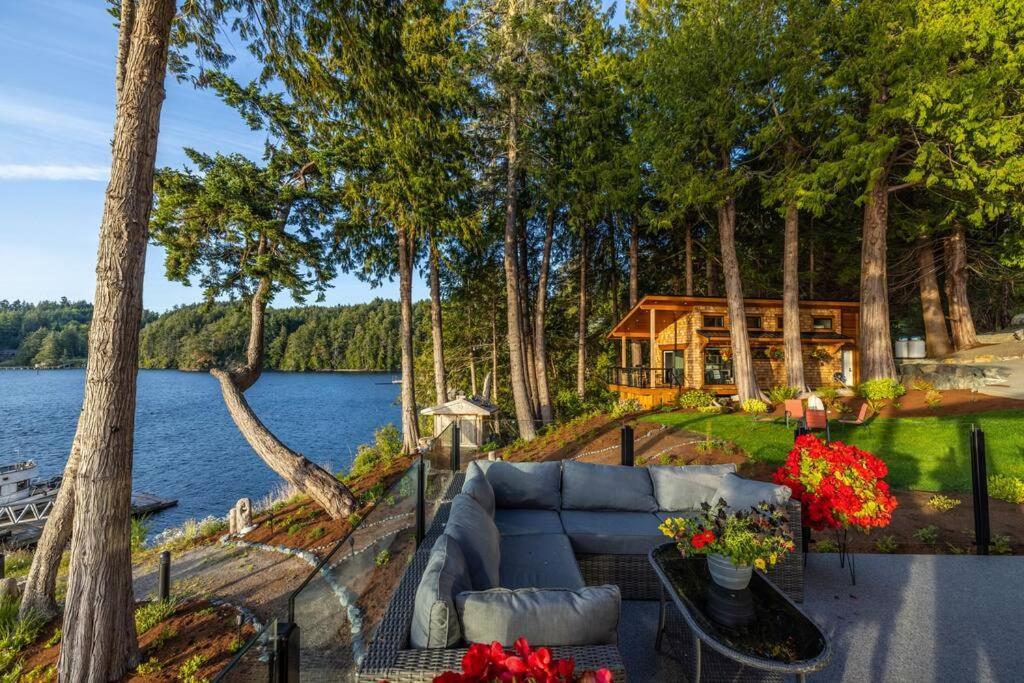 Kingfisher Manor Villa Sooke Eksteriør billede