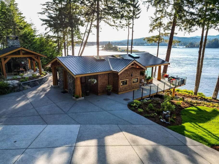 Kingfisher Manor Villa Sooke Eksteriør billede