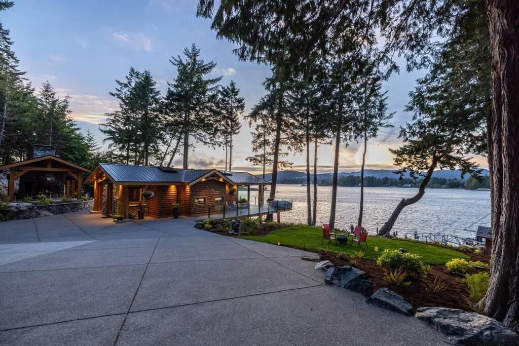 Kingfisher Manor Villa Sooke Eksteriør billede
